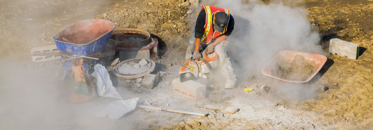 Unhealthy dusting issue caused by cutting concrete block 